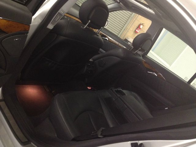 Mercedes-Benz E-Class 2003 photo 16