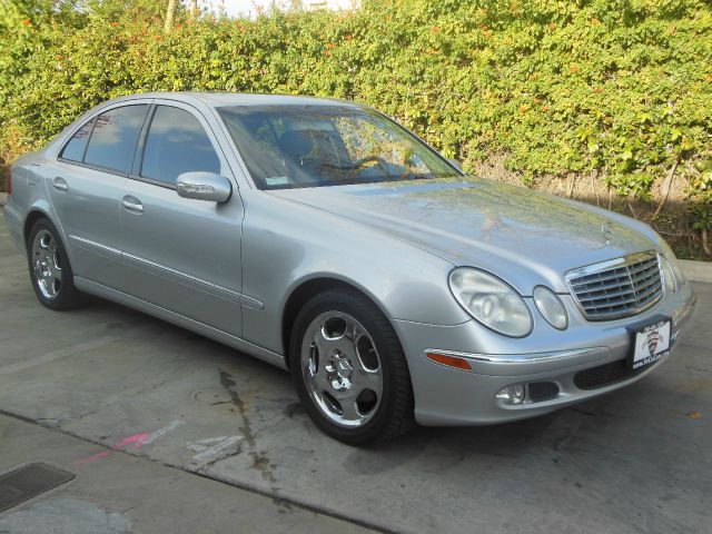 Mercedes-Benz E-Class 2003 photo 4