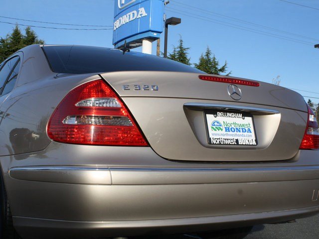 Mercedes-Benz E-Class 2003 photo 4