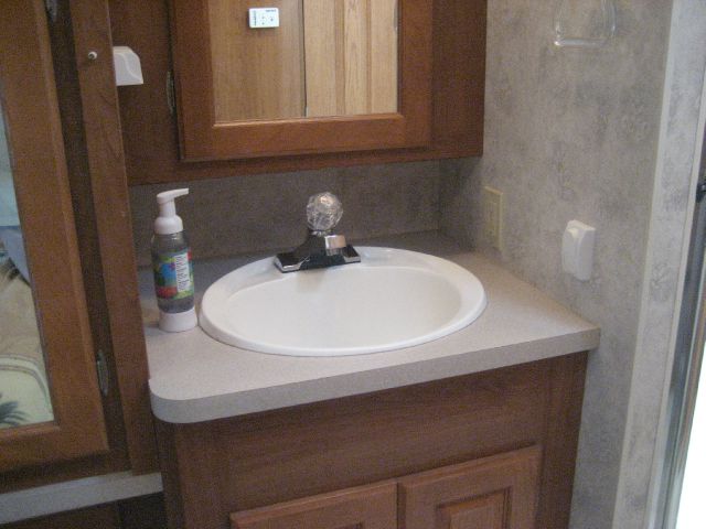 Mercedes-Benz E-Class 2004 photo 50