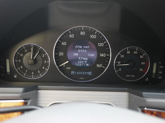 Mercedes-Benz E-Class 2004 photo 11