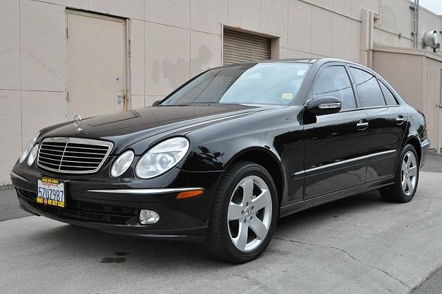 Mercedes-Benz E-Class 2004 photo 3