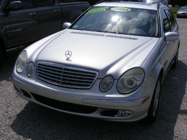 Mercedes-Benz E-Class 2004 photo 4