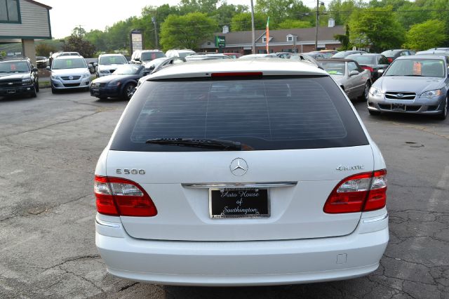 Mercedes-Benz E-Class 2004 photo 5