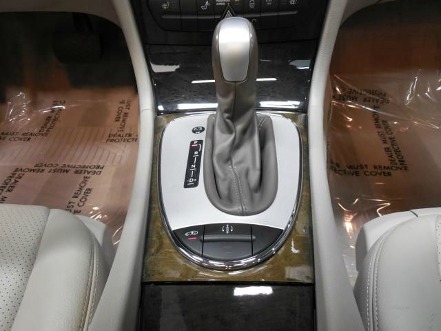 Mercedes-Benz E-Class 2004 photo 6