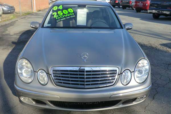 Mercedes-Benz E-Class 2004 photo 4