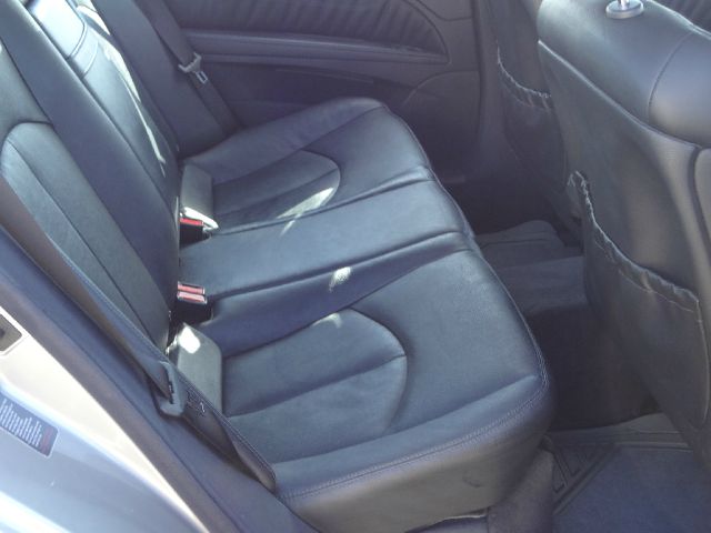 Mercedes-Benz E-Class 2004 photo 4