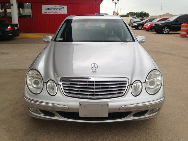 Mercedes-Benz E-Class 2004 photo 3