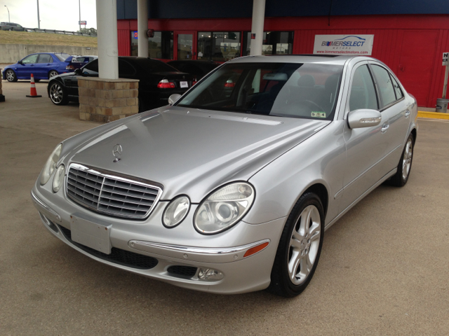 Mercedes-Benz E-Class 2004 photo 4