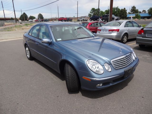Mercedes-Benz E-Class 2004 photo 1