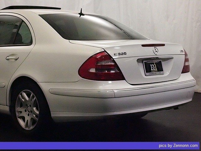 Mercedes-Benz E-Class 2005 photo 5