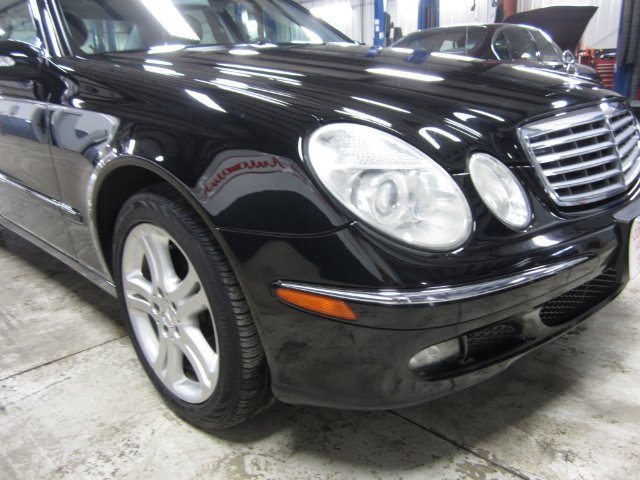 Mercedes-Benz E-Class 2005 photo 3