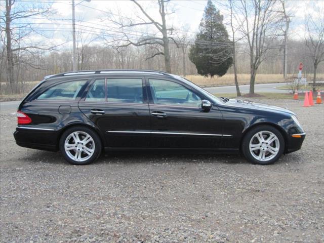 Mercedes-Benz E-Class 2005 photo 36