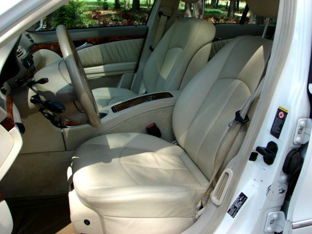 Mercedes-Benz E-Class 2005 photo 3