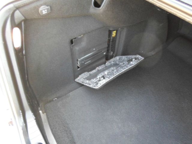 Mercedes-Benz E-Class 2005 photo 11