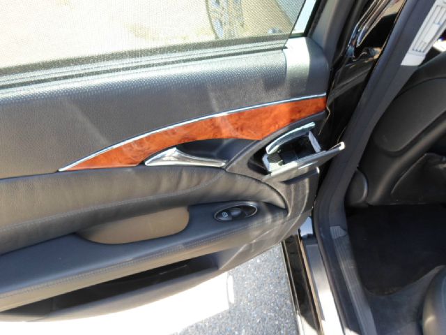 Mercedes-Benz E-Class 2005 photo 13