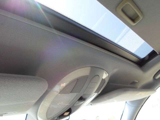 Mercedes-Benz E-Class 2005 photo 8