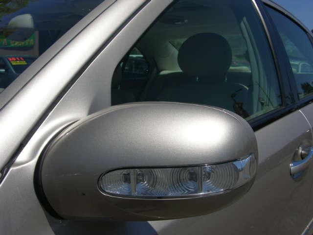 Mercedes-Benz E-Class 2006 photo 4