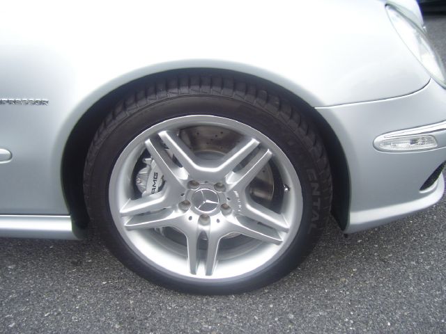 Mercedes-Benz E-Class 2006 photo 8