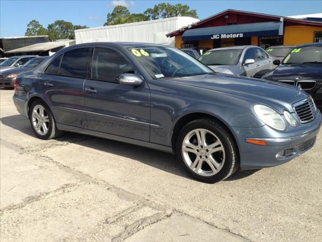 Mercedes-Benz E-Class 2006 photo 2