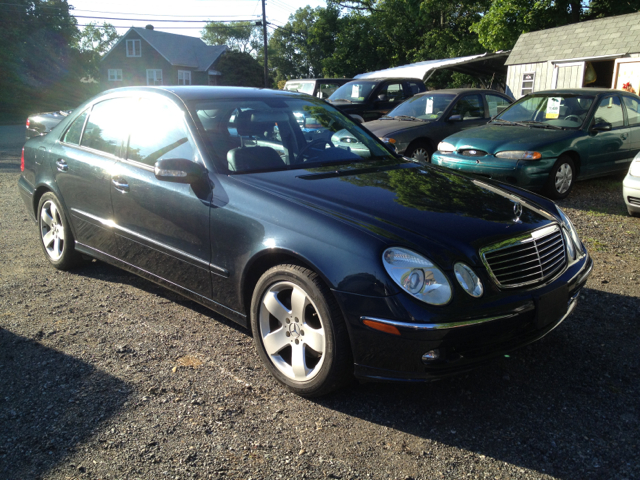 Mercedes-Benz E-Class 2006 photo 1