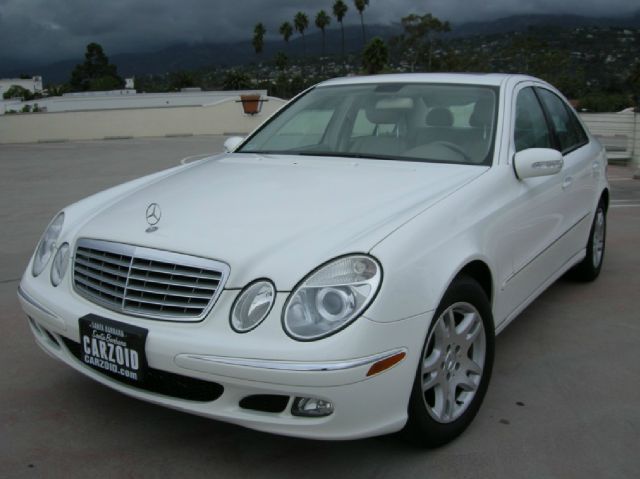 Mercedes-Benz E-Class 2006 photo 25