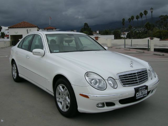 Mercedes-Benz E-Class 2006 photo 3