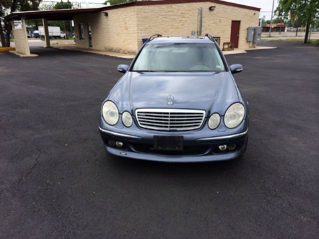 Mercedes-Benz E-Class 2006 photo 3