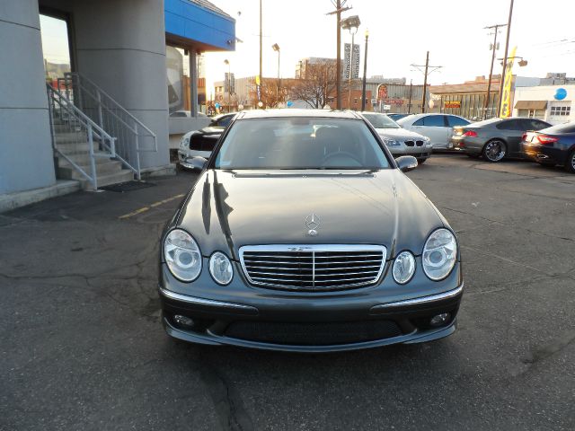 Mercedes-Benz E-Class 2006 photo 4