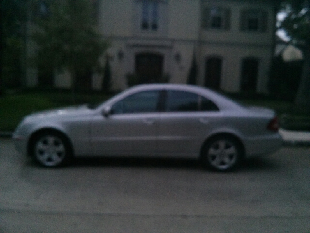 Mercedes-Benz E-Class 2006 photo 4