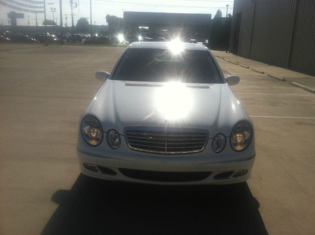 Mercedes-Benz E-Class 2006 photo 3