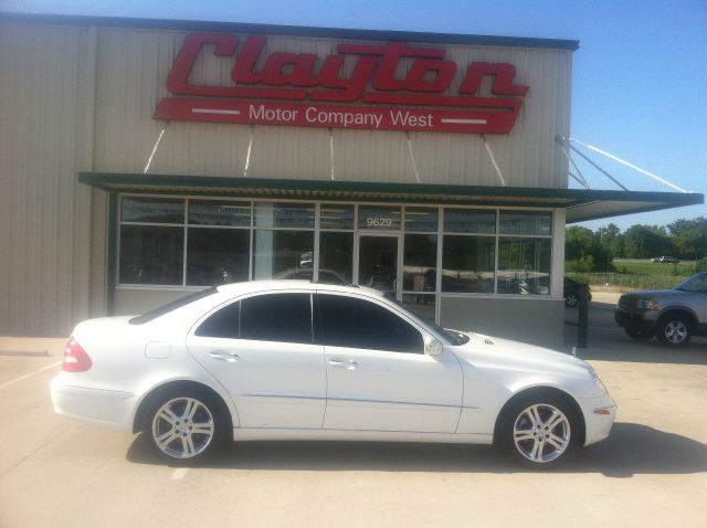 Mercedes-Benz E-Class 2006 photo 4