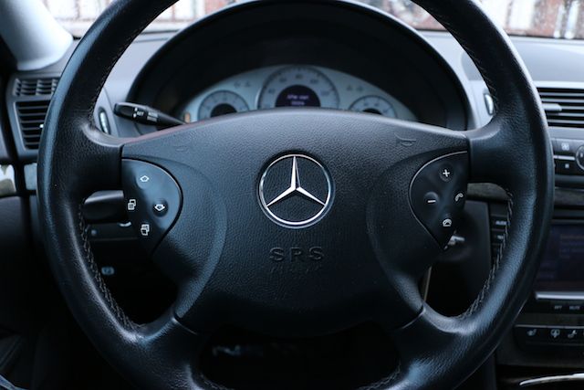 Mercedes-Benz E-Class 2006 photo 4