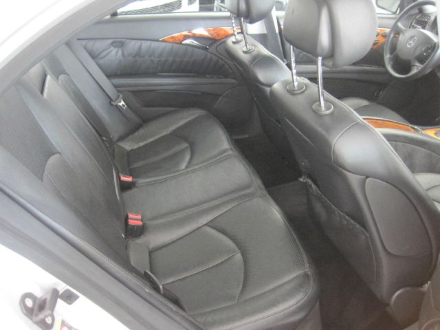 Mercedes-Benz E-Class Sl-awd-2nd Bench-cd Player-1 Owner Sedan