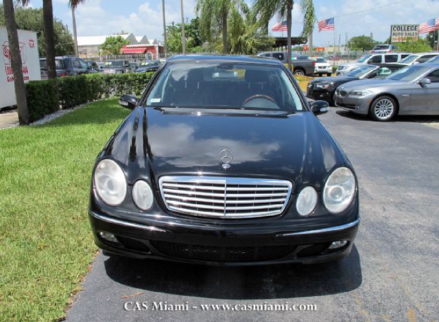 Mercedes-Benz E-Class 2006 photo 3
