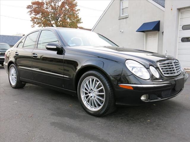 Mercedes-Benz E-Class 2006 photo 1