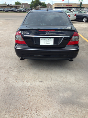 Mercedes-Benz E-Class 2007 photo 2