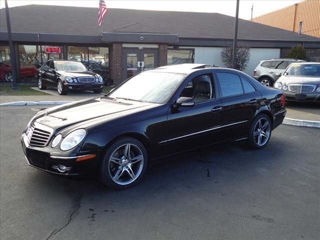 Mercedes-Benz E-Class 2007 photo 3