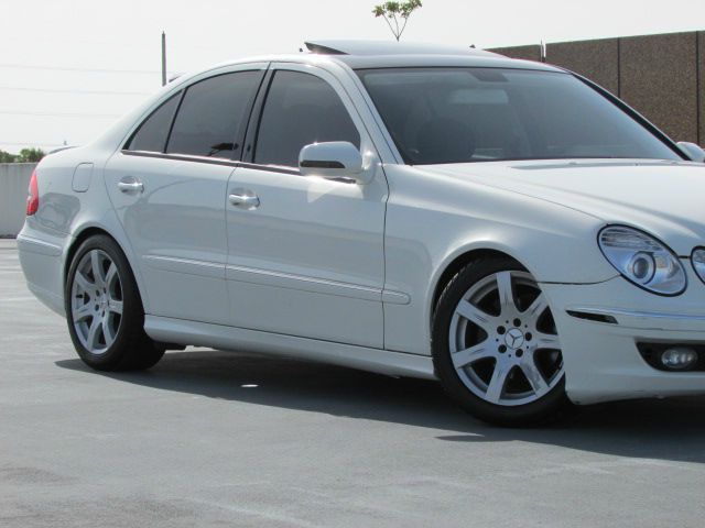Mercedes-Benz E-Class 2007 photo 4