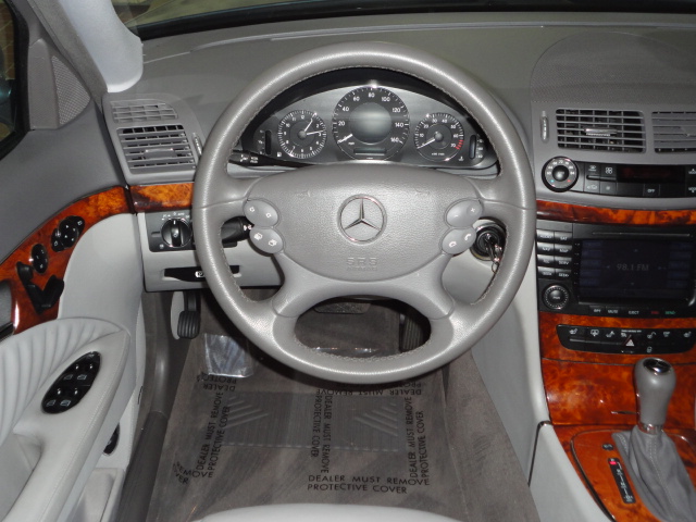 Mercedes-Benz E-Class 2007 photo 1