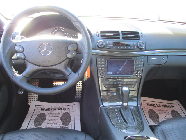 Mercedes-Benz E-Class 2007 photo 1
