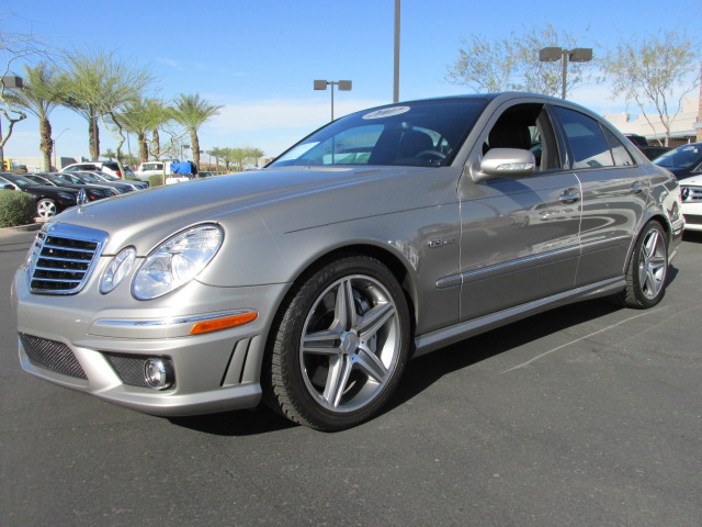 Mercedes-Benz E-Class 2007 photo 2