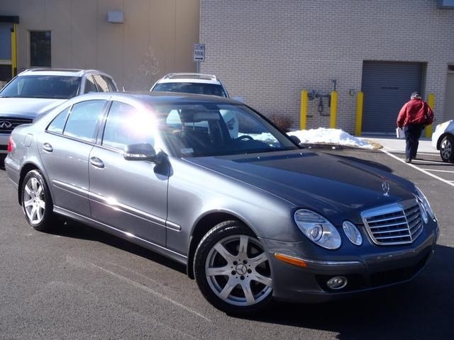Mercedes-Benz E-Class 2007 photo 1