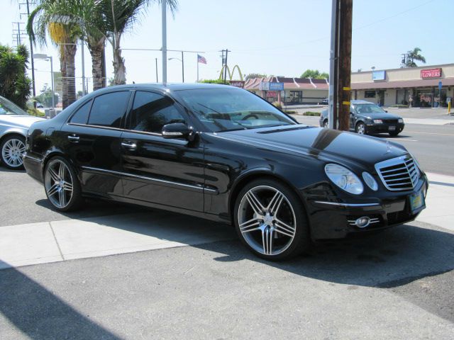 Mercedes-Benz E-Class 2007 photo 1