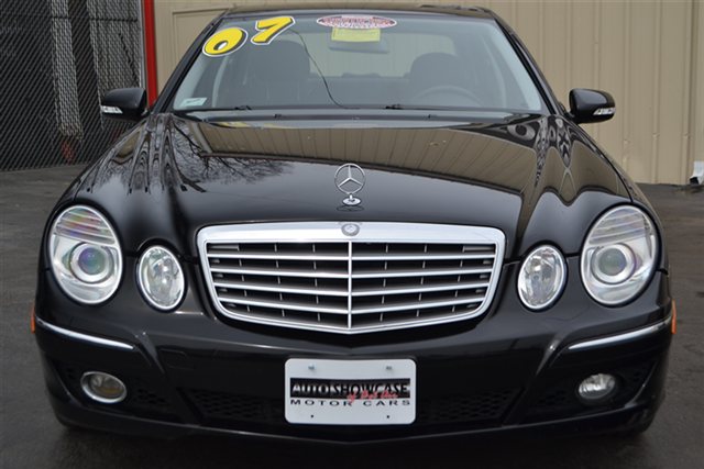 Mercedes-Benz E-Class 2007 photo 4