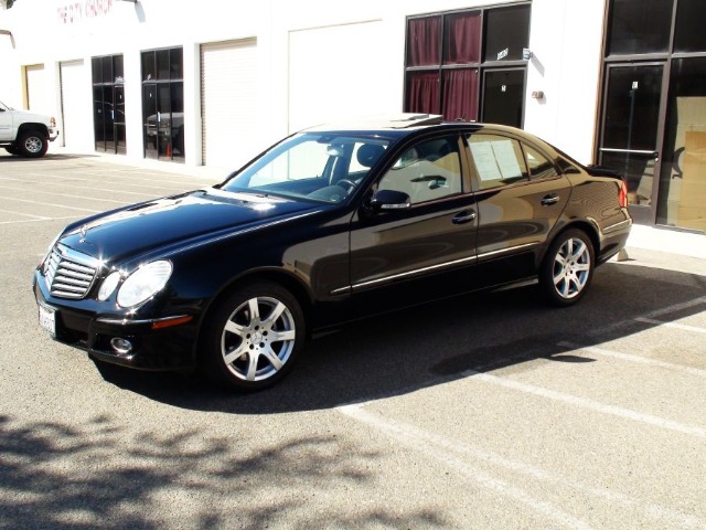 Mercedes-Benz E-Class 2007 photo 1
