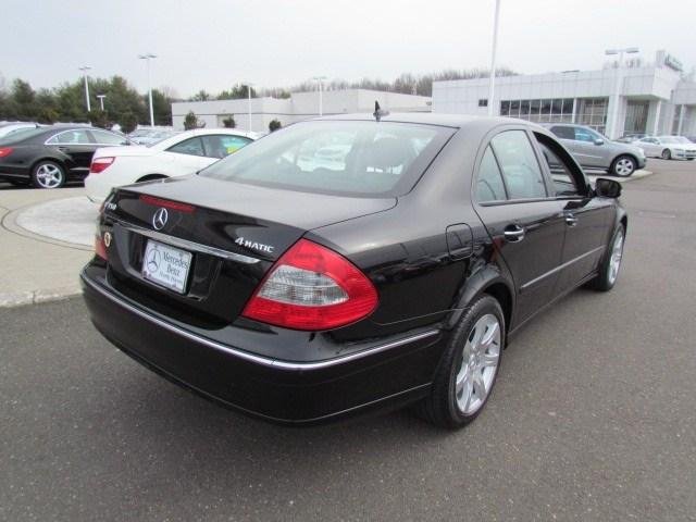 Mercedes-Benz E-Class 2007 photo 4