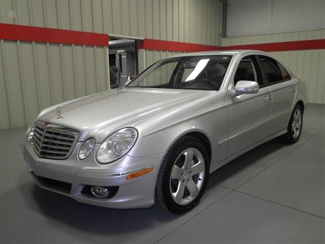 Mercedes-Benz E-Class 2007 photo 1