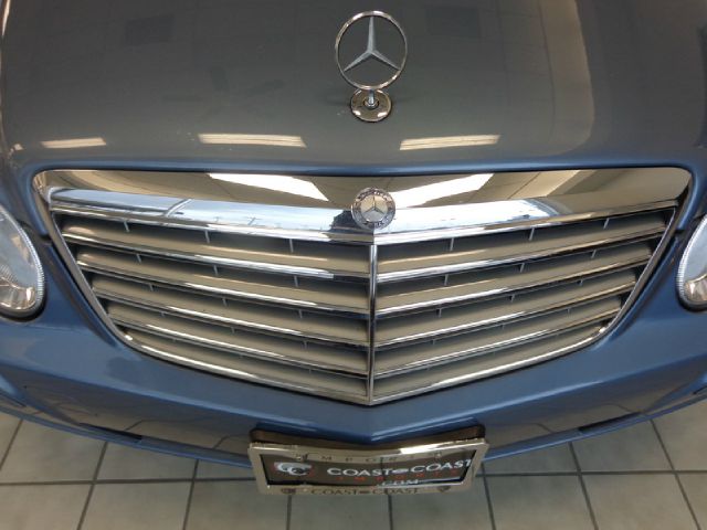 Mercedes-Benz E-Class 2007 photo 2