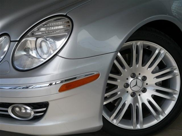 Mercedes-Benz E-Class 2007 photo 4